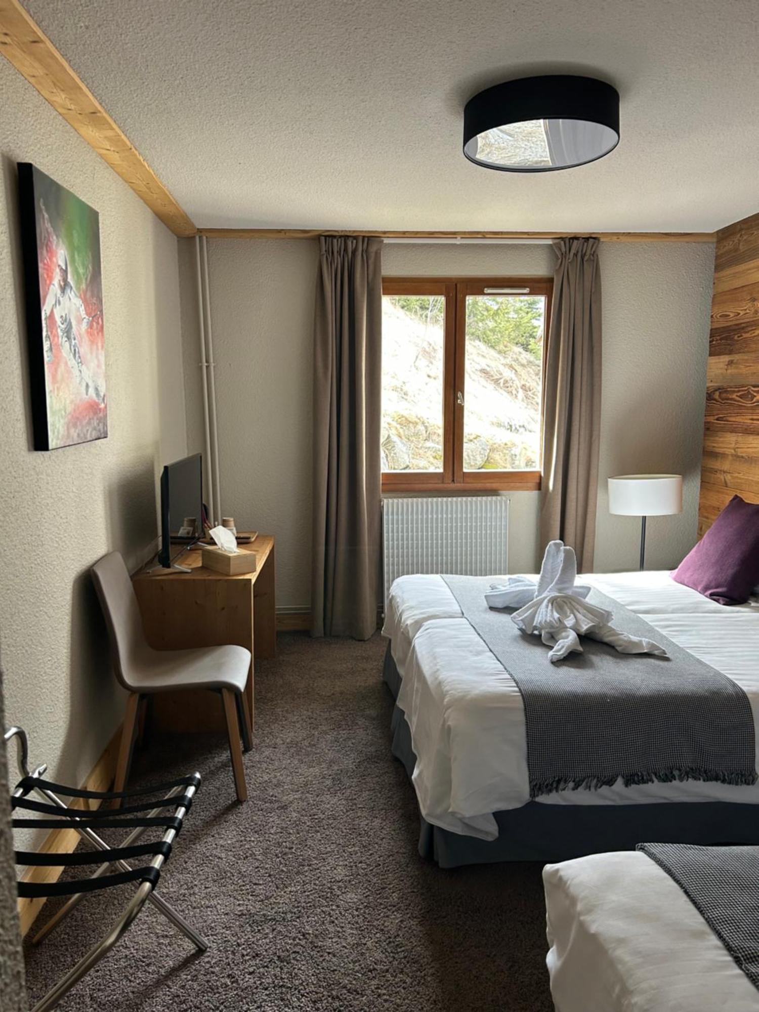 Hillary Hotel Les Menuires Экстерьер фото